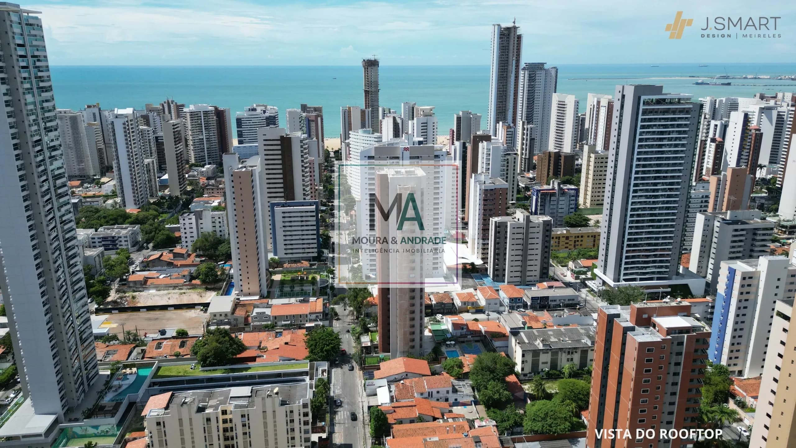Apartamento com 3 quartos e 2 vagas de garagem.